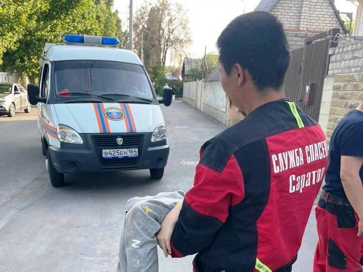 Саратовские спасатели оказали помощь юному велосипедисту