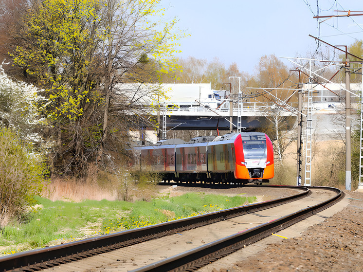 С 16 июня в посёлке Владимирово Калининградской области асфальтируют железнодорожные переезды