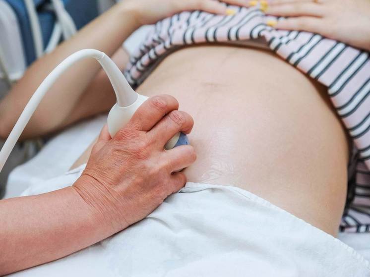 Волгоградские врачи спасли беременную с редкой и тяжелой патологией