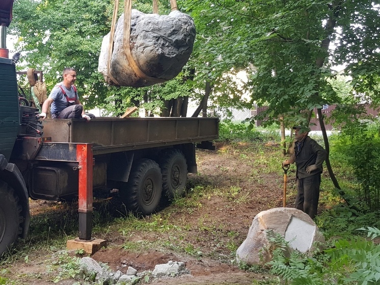 На Волынском кладбище в Твери устанавливают памятник архитектору Петру Богомолову