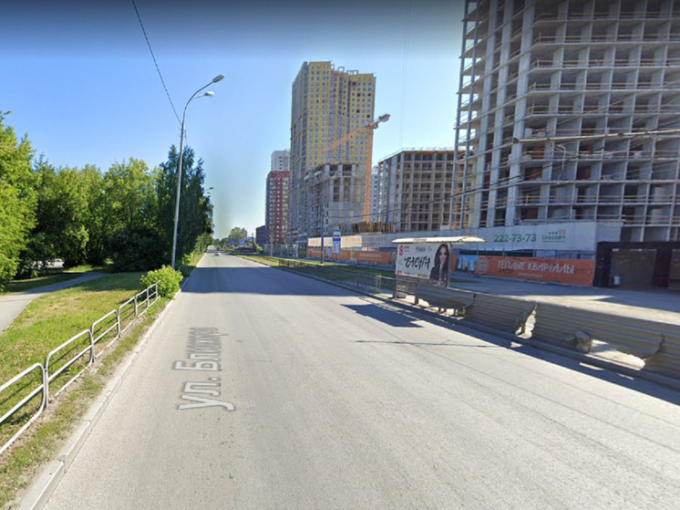 Водители в Екатеринбурге устроили драку на проезжей части