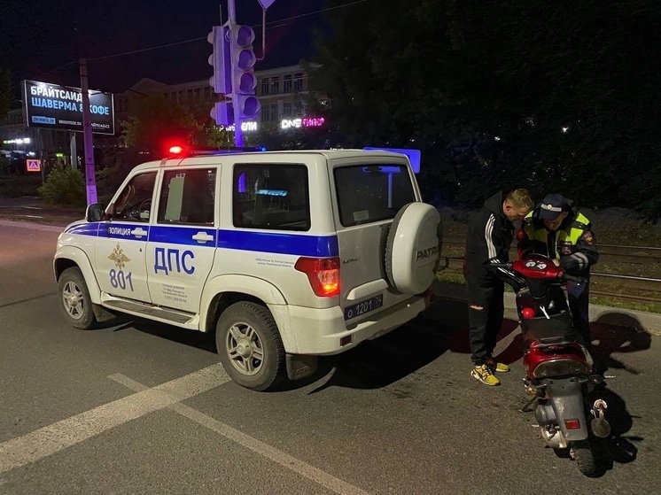 На Южном Урале бесправный подросток пострадал после ночных разъездов на мотоцикле