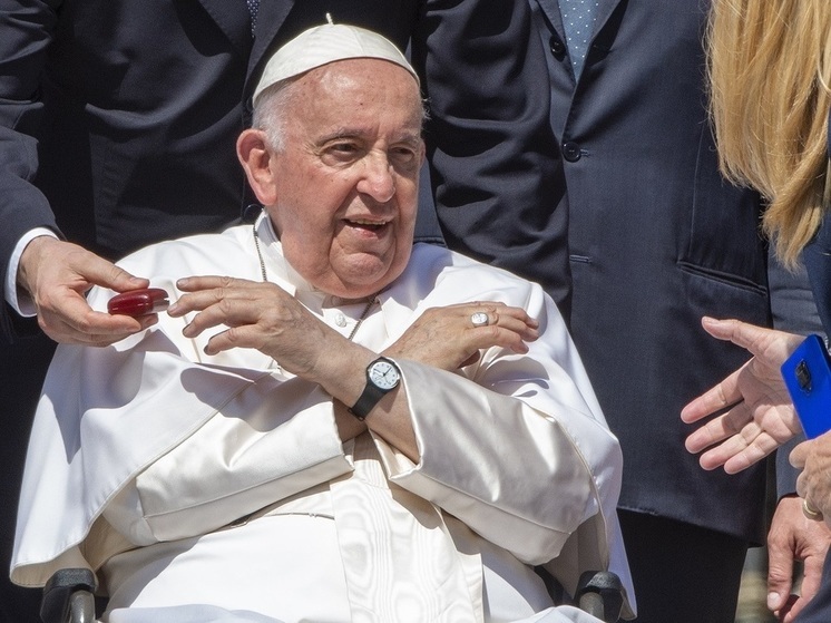 Папа римский Франциск провел в Ватикане первую после операции проповедь