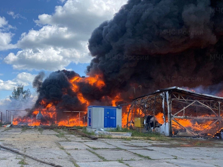 Очаг горения поддонов с пищевой плёнкой в Ново-Талицах на 15:15 18 июня локализован