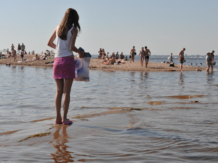 Роспотребнадзор расширил список пригодных для купания мест в Ленобласти до более чем 20