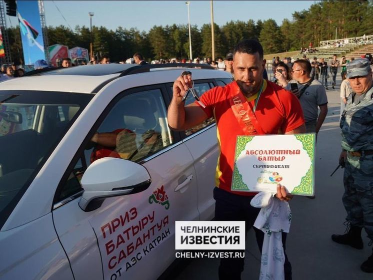 Сабантуй в Челнах посетили 100 тысяч, в Нижнекамске – 30 тысяч человек