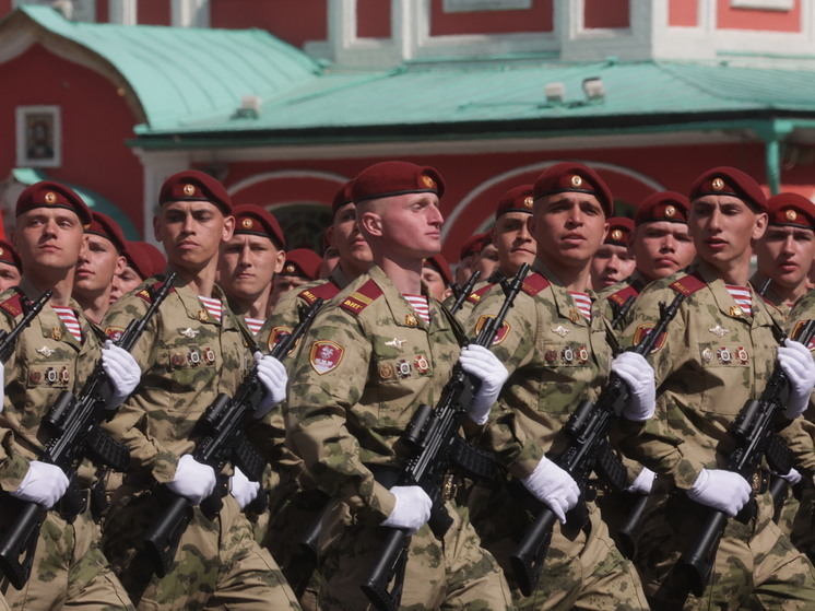 Российский генерал-майор прошел испытания спецназа и получил краповый берет
