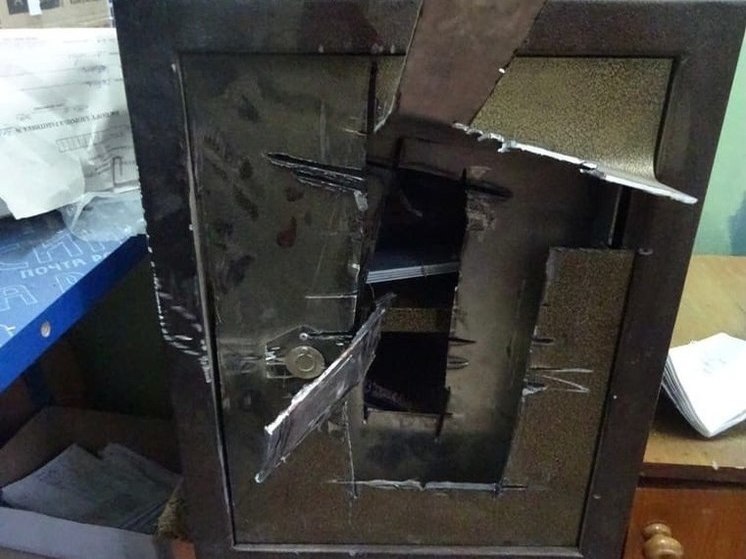 В Омской области по горячим следам раскрыли ограбление почтового сейфа