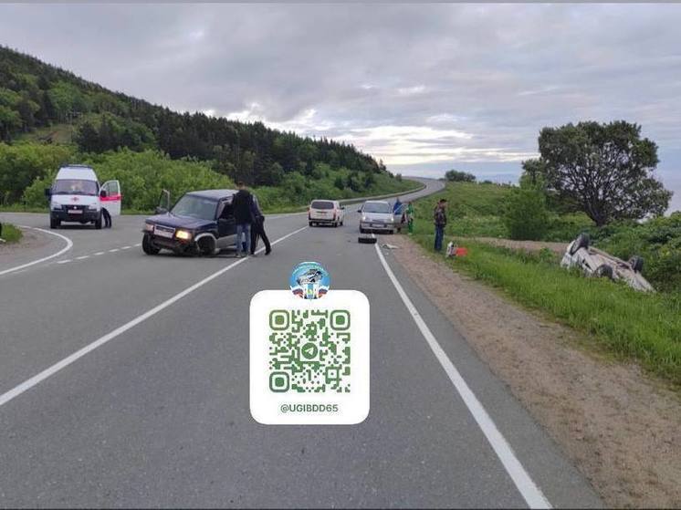 Двое детей пострадали в ДТП с внедорожником на Сахалине