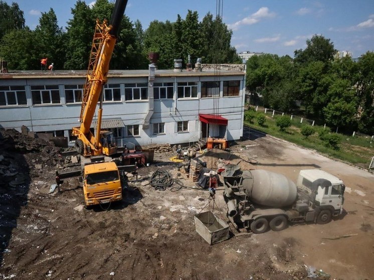 Власти отчитались о ходе капремонта в кемеровском лицее