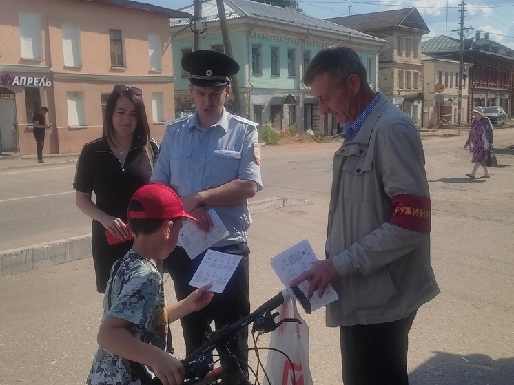 В Костромской области проверили соблюдение правил дорожного движения юными водителями