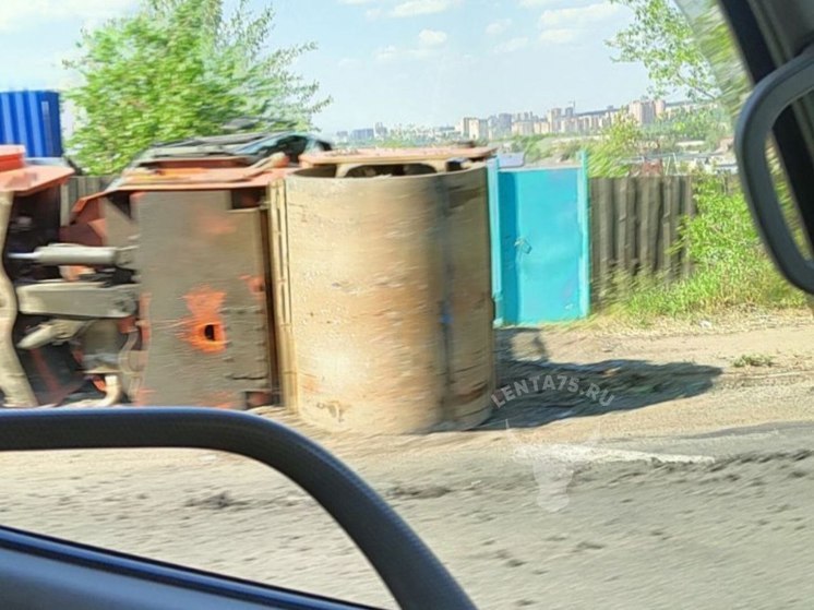 Каток перевернулся на Московском тракте в Чите