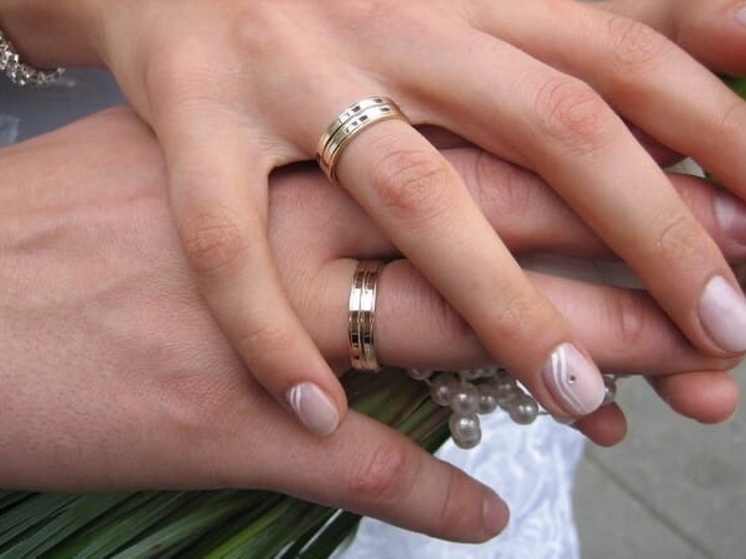 За полтора года в Суздале поженились влюбленные из 44 регионов России