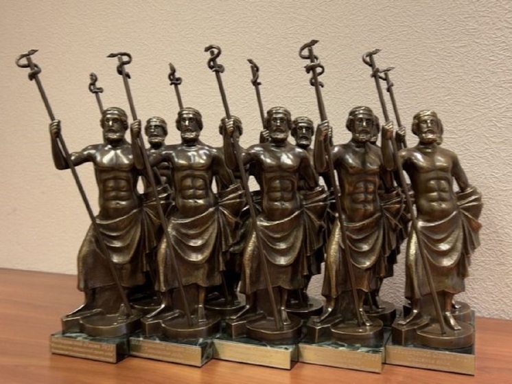 12 свердловских медучреждений отмечены профессиональной наградой «Медицинский олимп»