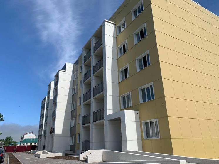 Жители Углегорска осмотрели будущие квартиры перед переездом из аварийных домов