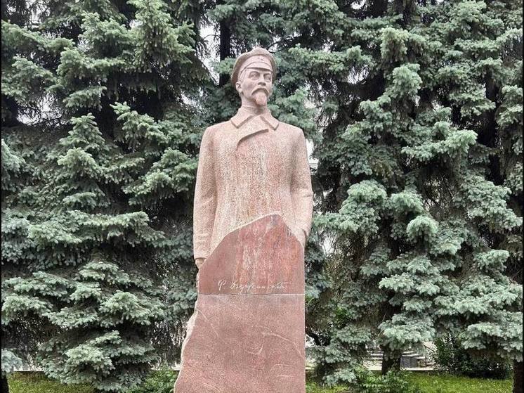 Пензенский депутат передал городу памятник Дзержинскому