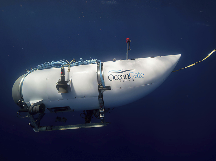 Надежды на спасение членов экипажа подводного аппарата тают с каждым часом