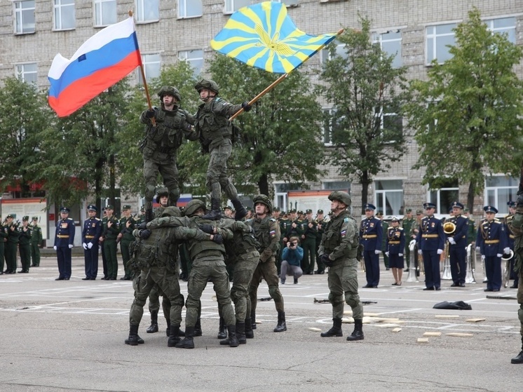 В Ярославле перекроют улицу ради молодых лейтенантов