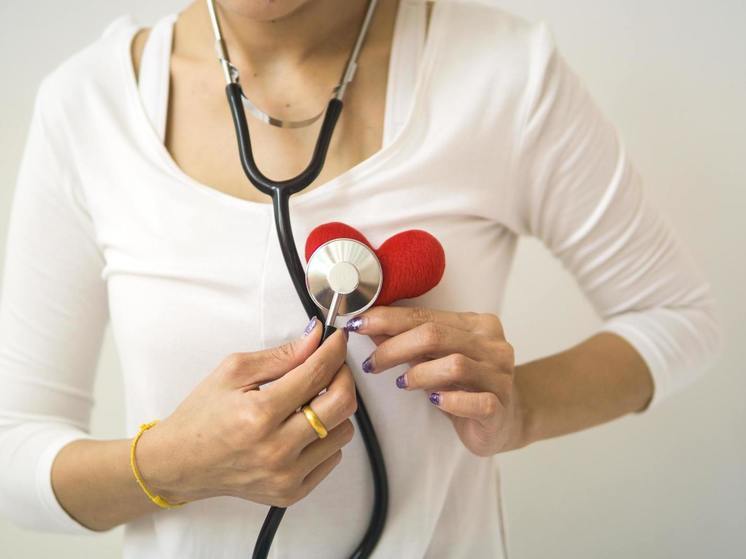 Ученые в Германии выяснили, почему женщины чаще умирают от сердечных приступов и что следует изменить