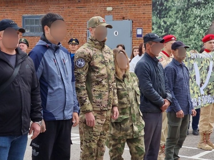 Добровольцем в зону СВО отправилась с земляками женщина-медик из Бугульмы