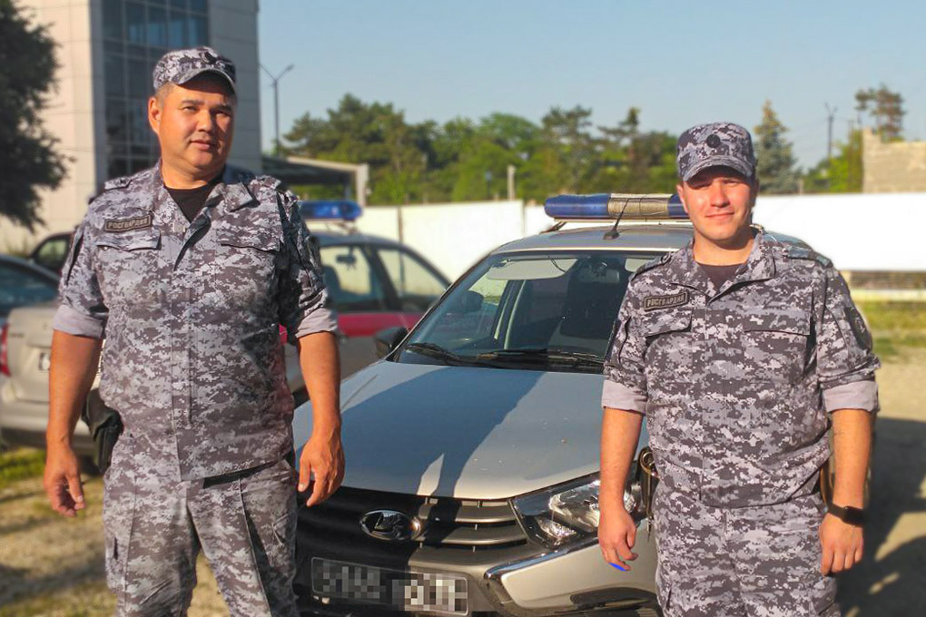 Росгвардейцы помогли потерявшейся в Крымске пенсионерке вернуться домой