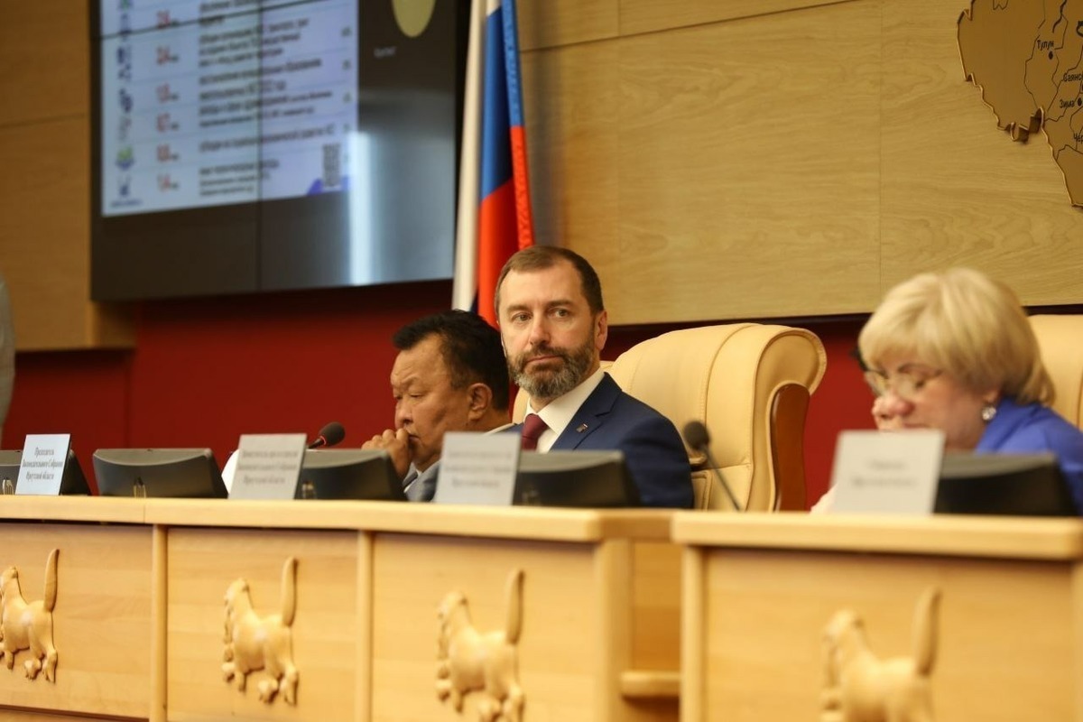 Премирован три картины из 70 поступивших на конкурс