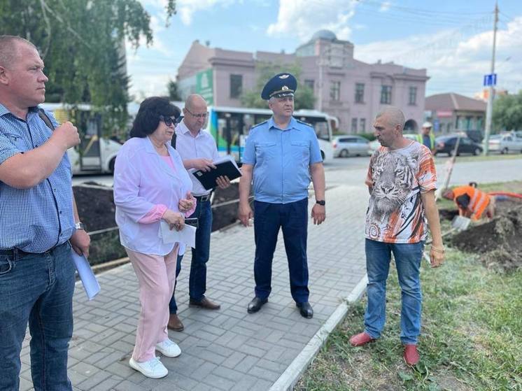 Омская прокуратура нашла нарушения при благоустройстве сквера имени Казанника