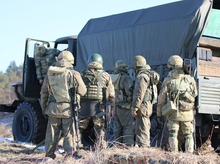 Более 20 добровольческих формирований подписали контракты с Министерством обороны РФ