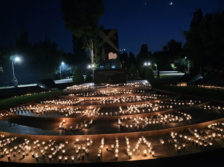 В Бишкеке прошла мемориальная акция «Свеча Памяти»