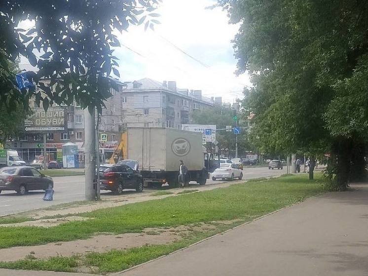 Перекресток луначарского толстого пенза фото Возможна пробка: в Пензе произошло ДТП на улице Луначарского - МК Пенза