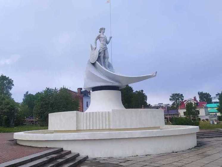 Власти Петрозаводска не смогли отремонтировать "юбилейный" фонтан к 320-летию города