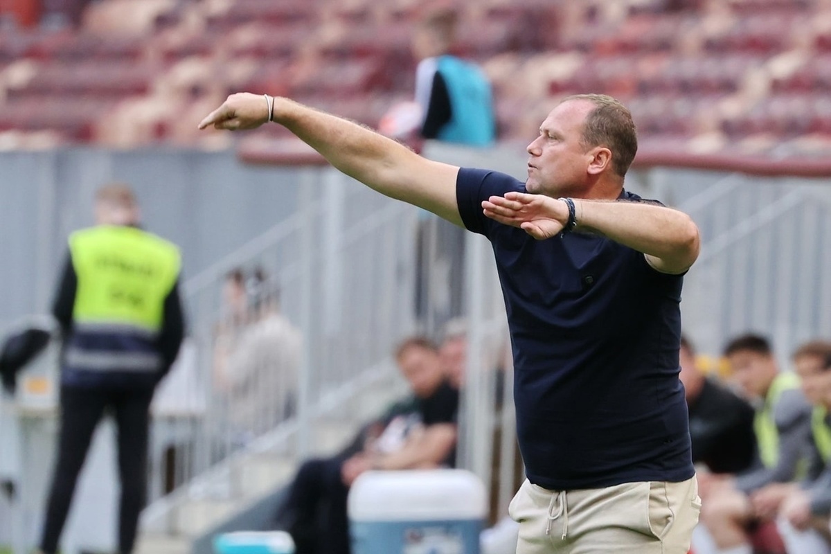 Сразу два клуба Российской премьер-лиги обзавелись наставниками из Чехии.