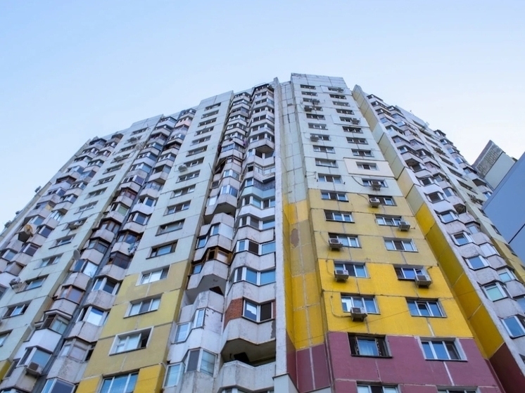 В Липецке девушка упала с высотки и разбилась насмерть