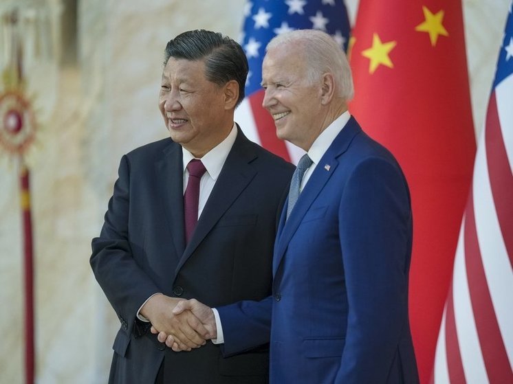 CNN: в Пекине расценили слова Байдена о Си Цзиньпине как политическую провокацию