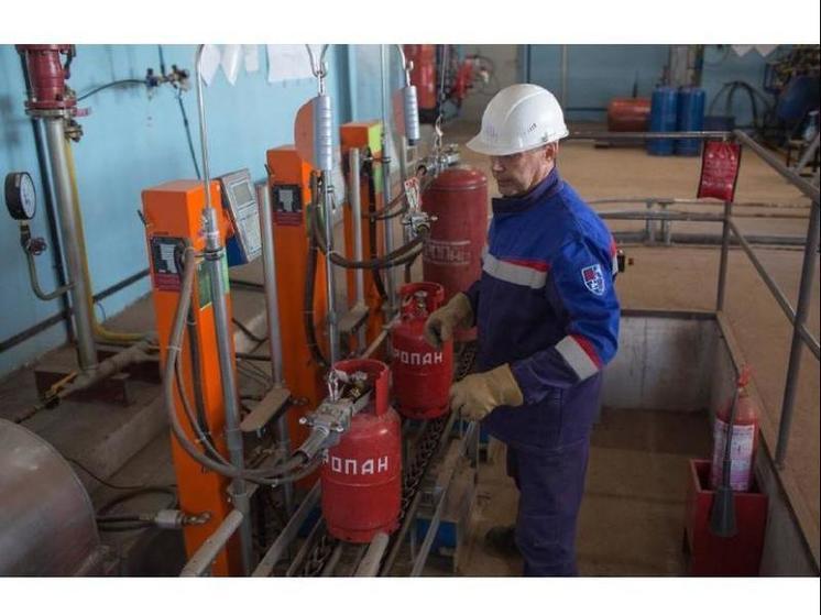 АО “Сахатранснефтегаз”: заправка бытовых баллонов на АГЗС запрещена