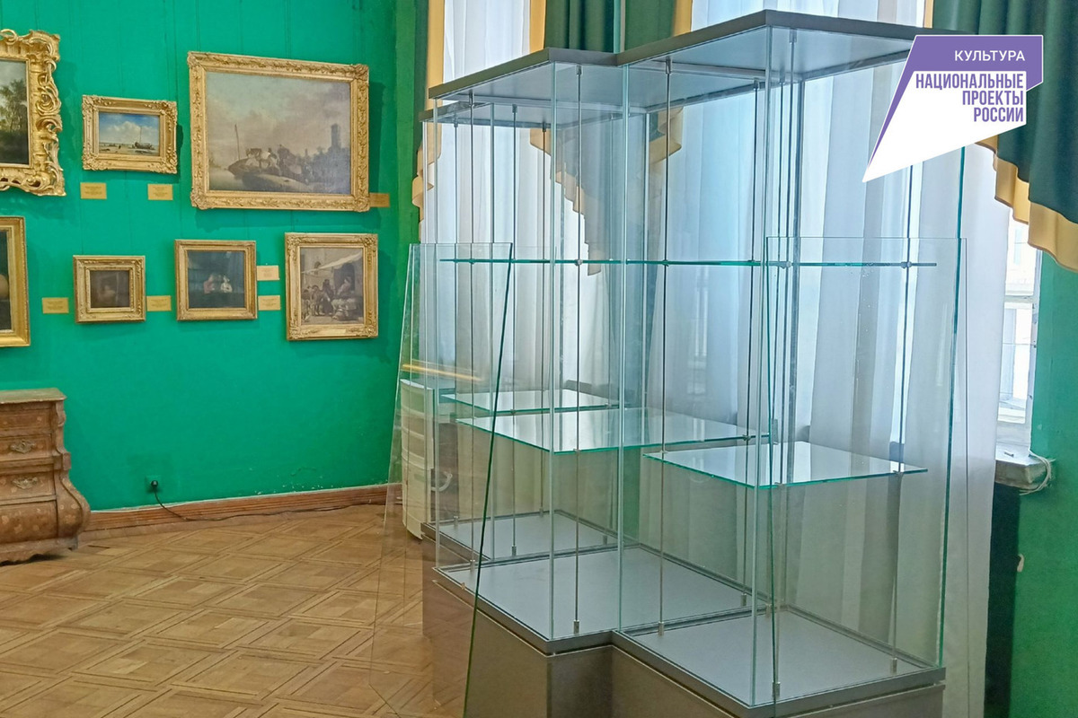В Пензенской картинной галерее появилось 40 новых витрин