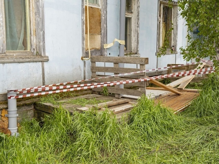 В НАО провели ревизию выгребных ям после падения детей