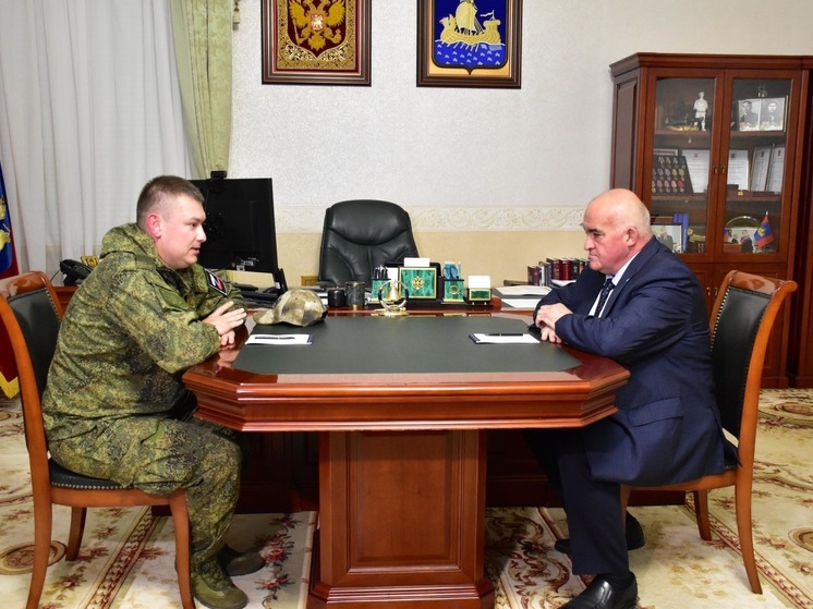 Губернатор Сергей Ситников встретился с военнослужащим вернувшимся в отпуск из СВО