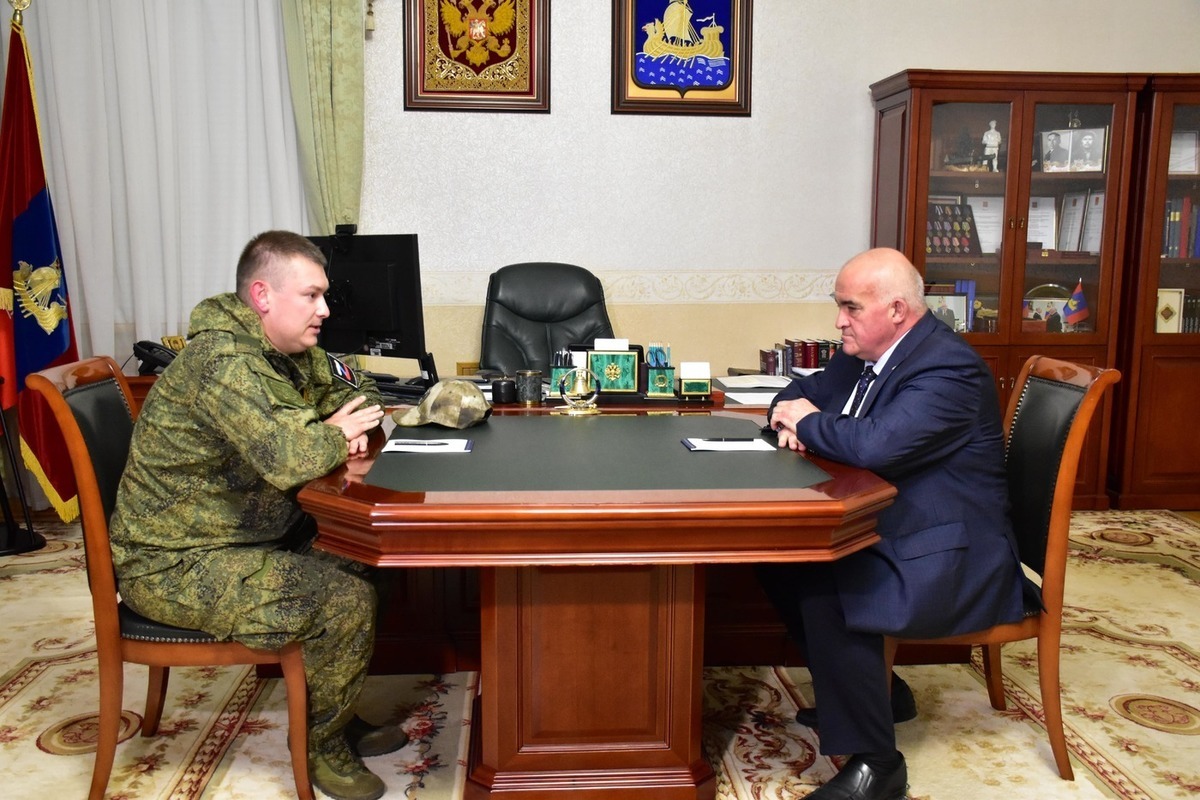 Губернатор Сергей Ситников встретился с военнослужащим вернувшимся в отпуск из СВО
