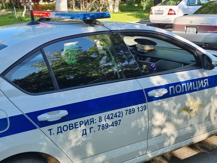 Водитель Subaru Legacy на Сахалине перевозил наркотики