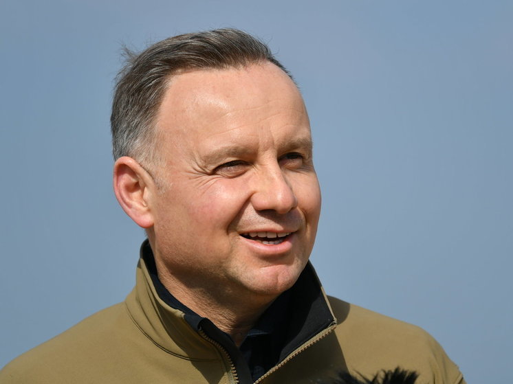 Дуда приказал привести армию Польши в состояние повышенной боевой готовности.