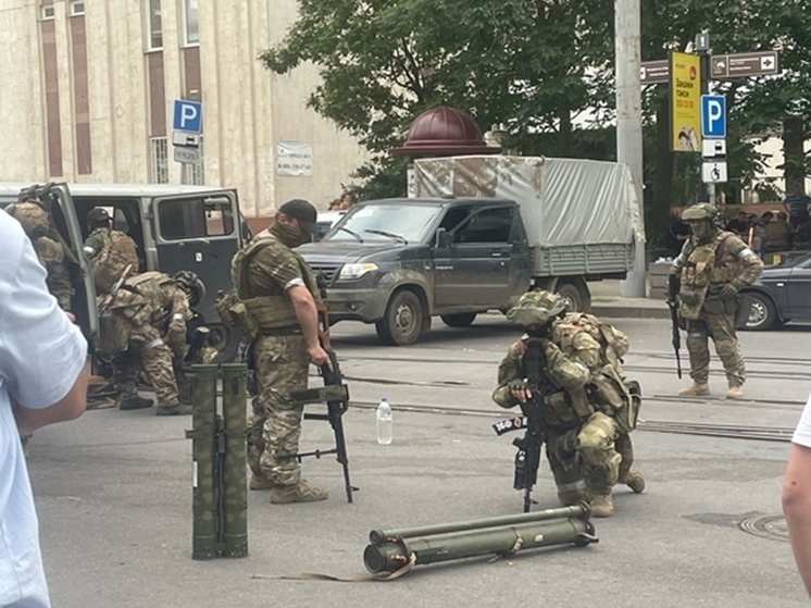 ЧВК "Вагнер" потребовали покинуть Буденновский проспект