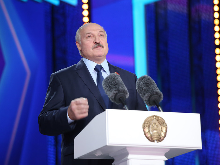 Песков высказался о выборе Лукашенко в качестве посредника