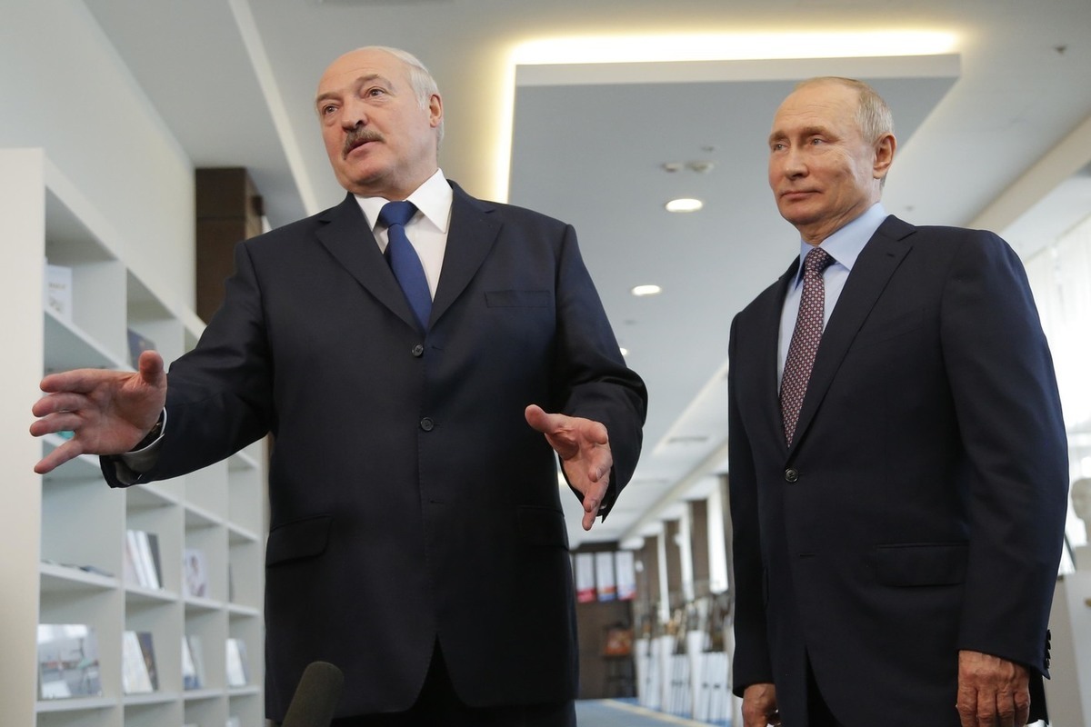 Путин и Лукашенко утром в воскресенье провели телефонные переговоры