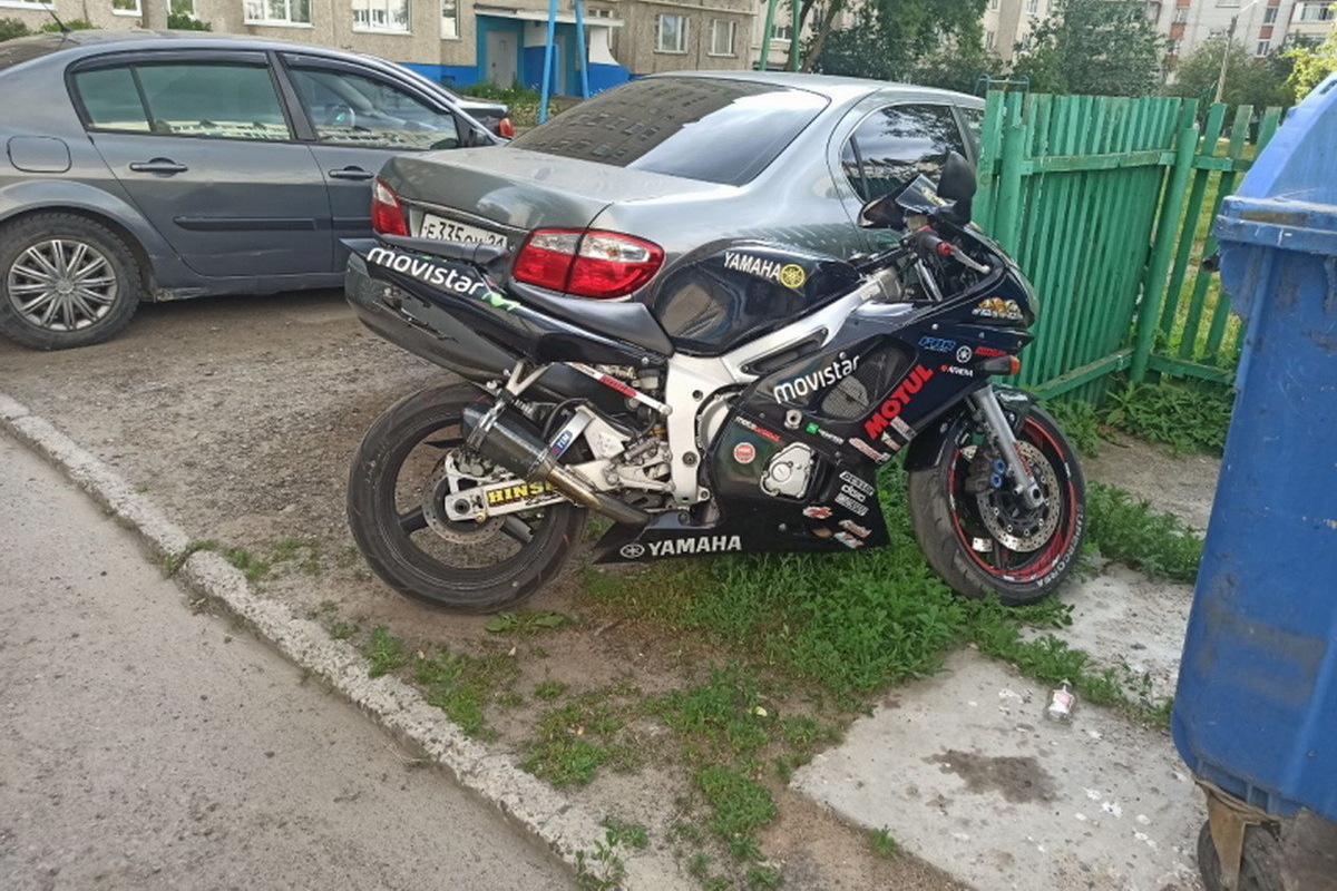 Припаркованные чопперы