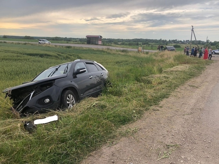 При столкновении двух машин в Орловской области серьёзно пострадали три человека