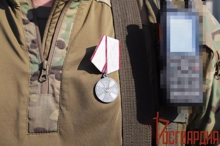 Тульские росгвардейцы получили медали "За спасение погибавших"