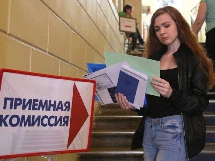 В Кировской области увеличили число бюджетных мест в колледжи и техникумы