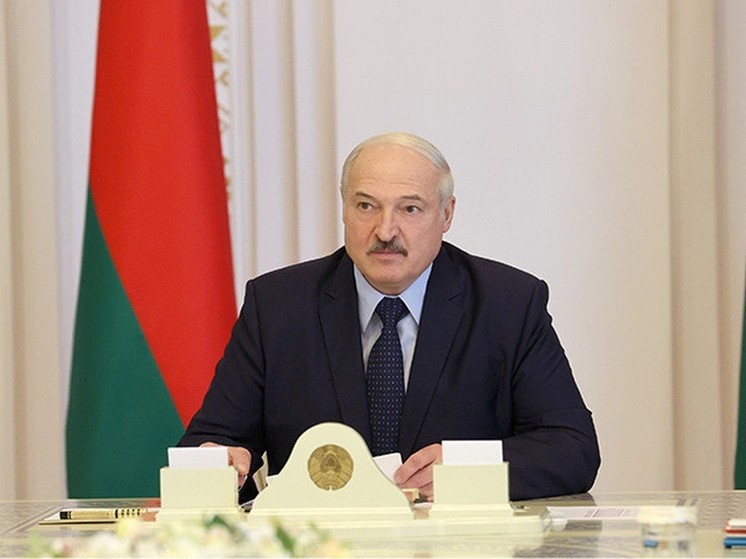 Экстренного обращения Лукашенко не будет, он встретится с журналистами завтра