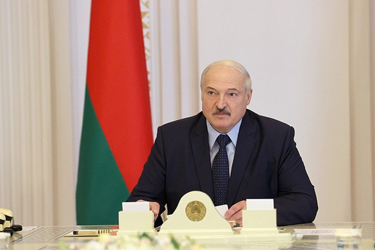 Экстренного обращения Лукашенко не будет, он встретится с журналистами завтра